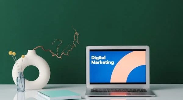 10 Benefits of Hiring a Professional Digital Marketing Agency