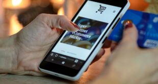 How AI-Driven Customer Feedback Is Revolutionizing E-commerce in 2025